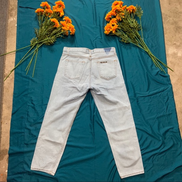 Jean - Picture 2 of 4